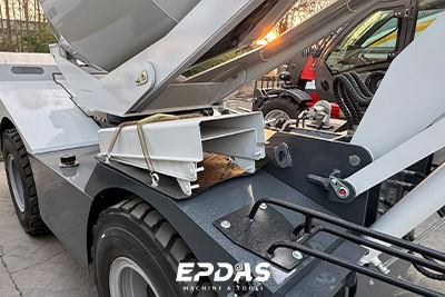 خلاطة خرسانة ذاتية التحميل-في رومانيا