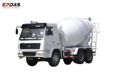 خلاطة شاحنة خرسانة للبيع